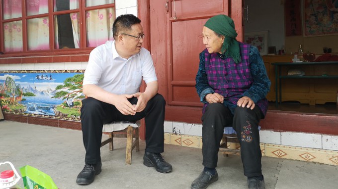 水電設(shè)計院赴舟曲縣進村入戶看望慰問幫扶戶